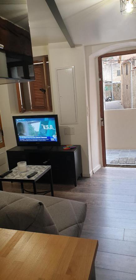 Charmant Petit Studio Proche Depart Gr20 칼렌자나 외부 사진